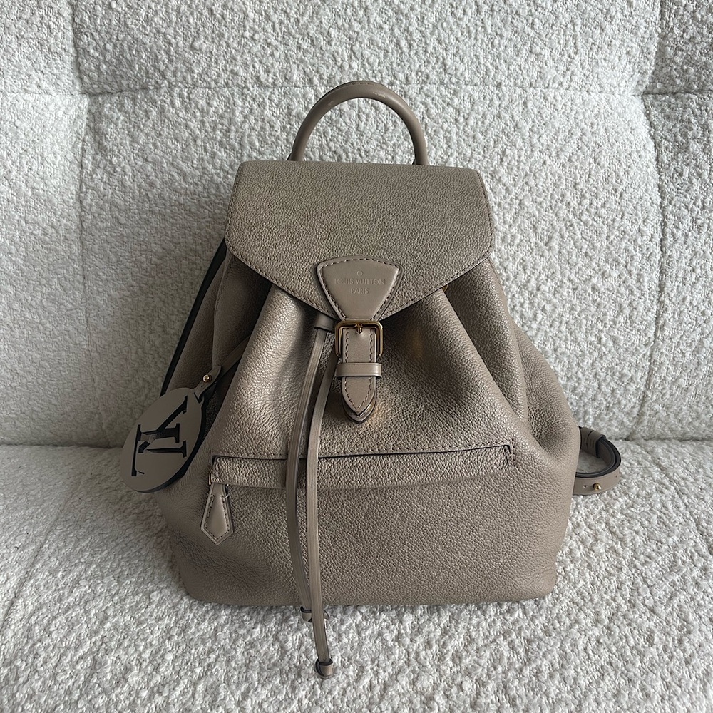 AUTHENTIC LOUIS VUITTON EMPREINTE
MONTSOROUS PM